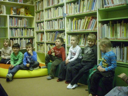 Beseda v knihovně Ferda mravenec 003.jpg
