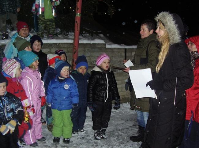 Rozsvícení stromečku 2012 010.jpg