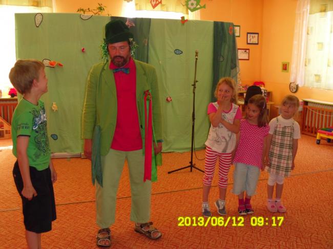 Divadlo v MŠ VODNÍČEK RYBNÍČEK 005.jpg