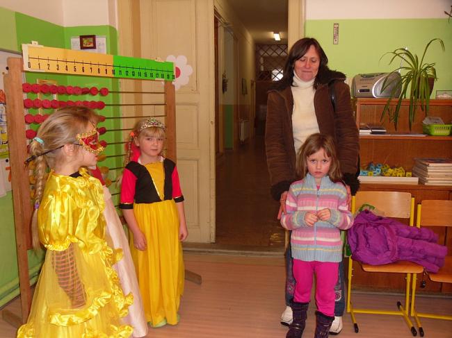 zápis do 1. třídy 2014.jpg